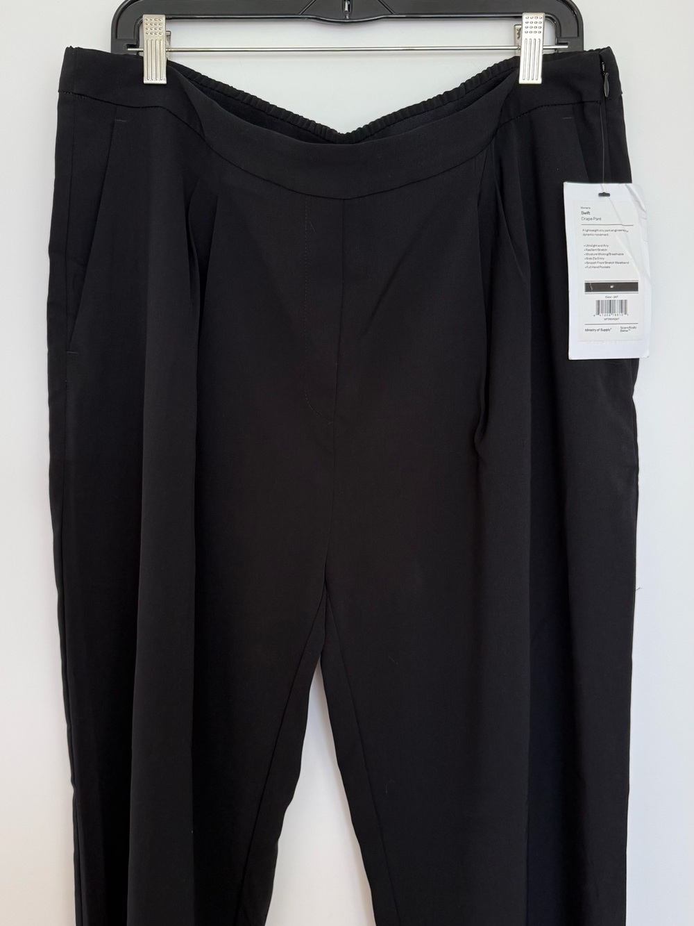 Ministry of Supply Black Ankle Crop Pants
